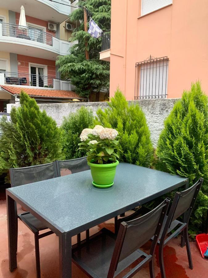 Mama Apt & Parking Лариса Екстер'єр фото